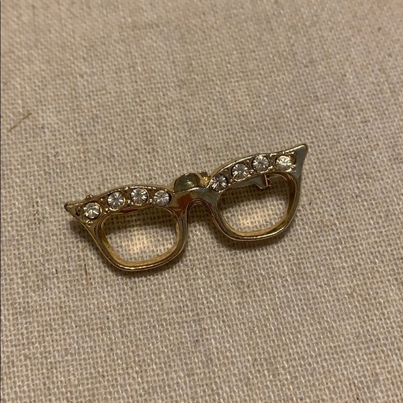 Jewelry - Cat-Eye Glasses Brooch Pin